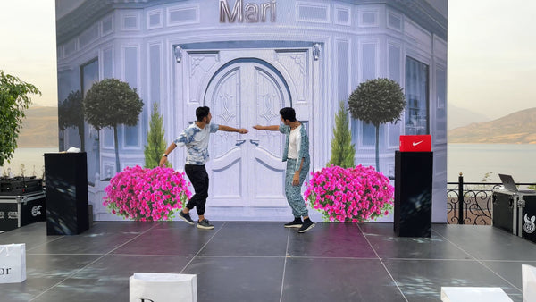 Elevate Your Event with a Party Magician