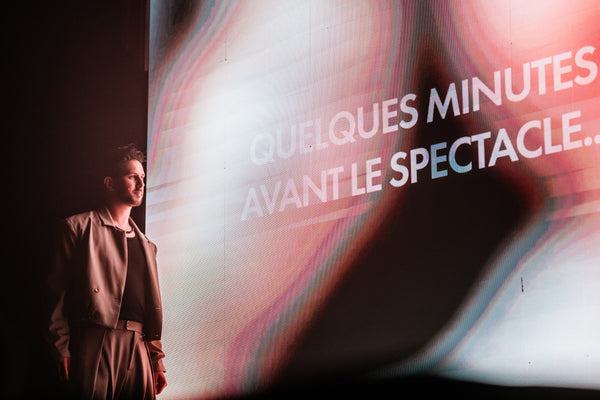 The French Twins bowing in front of the audience at the end of the show.